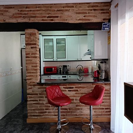 Casa Oasis Puertollano, Una Casa Rural En Puertollano, Agradable, Con Piscina En Zona Tranquila Extérieur photo