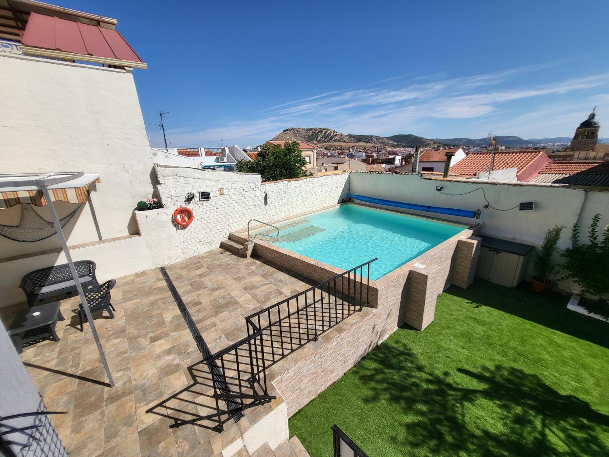 Casa Oasis Puertollano, Una Casa Rural En Puertollano, Agradable, Con Piscina En Zona Tranquila Extérieur photo